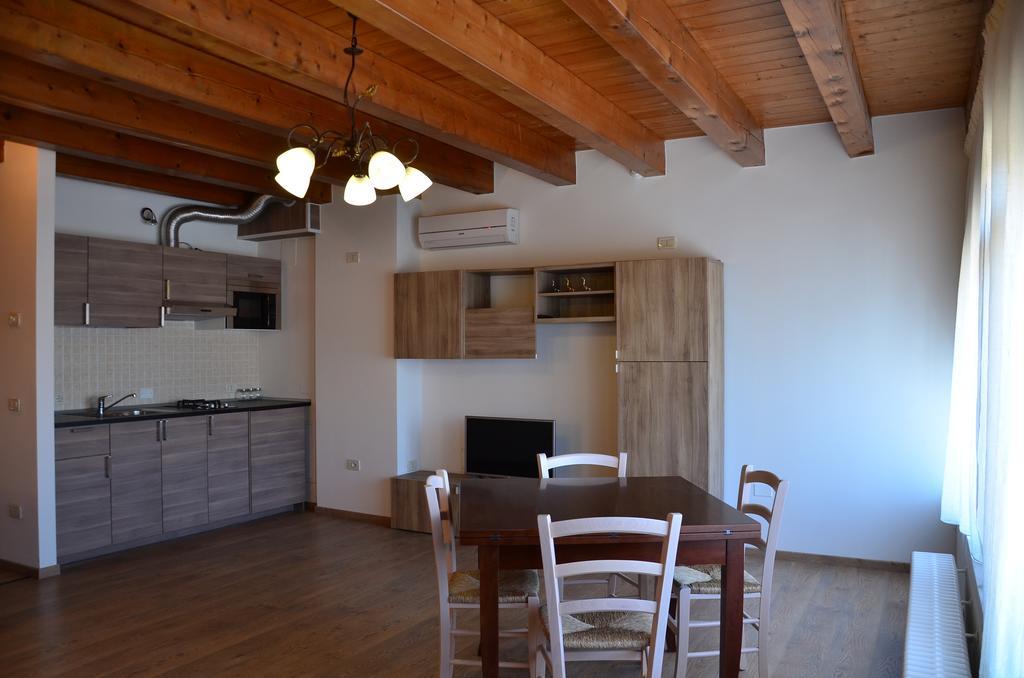 Agriturismo Alla Corte Villa Costabissara Habitación foto